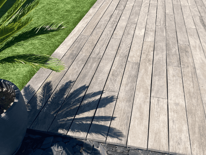 Terrasse réalisée avec SYLVASat gris vielli